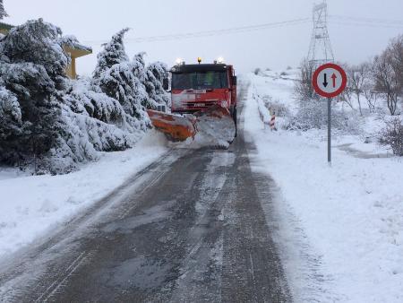 Imagen La Diputación de Segovia tiene listos todos los medios y recursos de la campaña de vialidad invernal para actuar cuando sea necesario